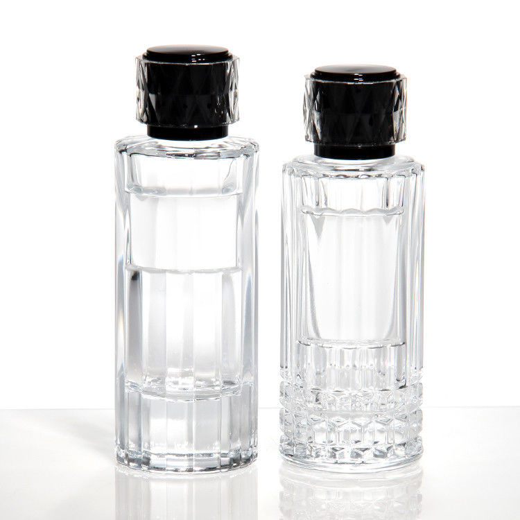 কাস্টম লোগো ইলেগ্যান্স খোদাই করা সজ্জা খালি 50ML গ্লাস বোতল বিলাসবহুল সুগন্ধি বোতল