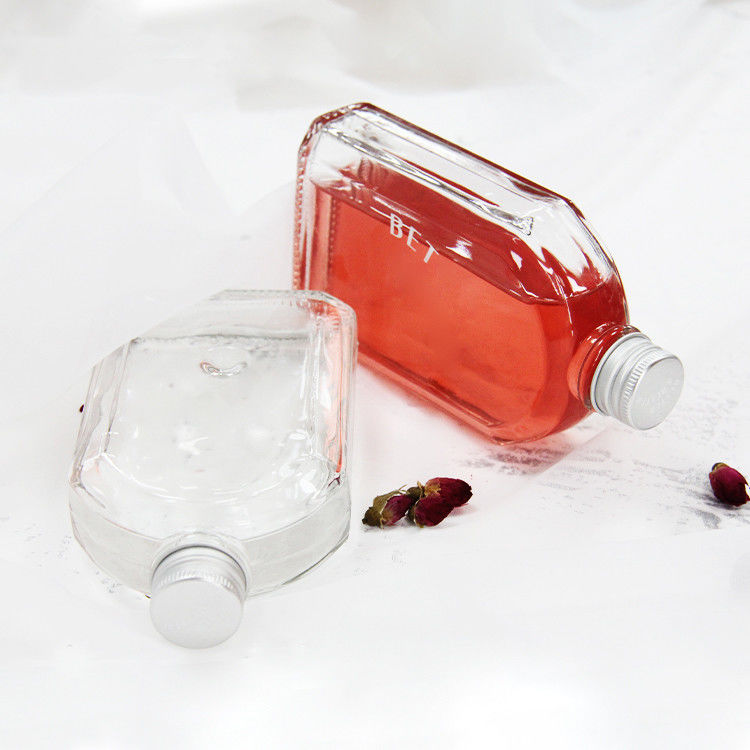 নতুন ডিজাইন 200Ml 250Ml 300Ml স্বচ্ছ মদ গ্লাস ফ্ল্যাট বোতল স্ক্রু ঢাকনা সঙ্গে