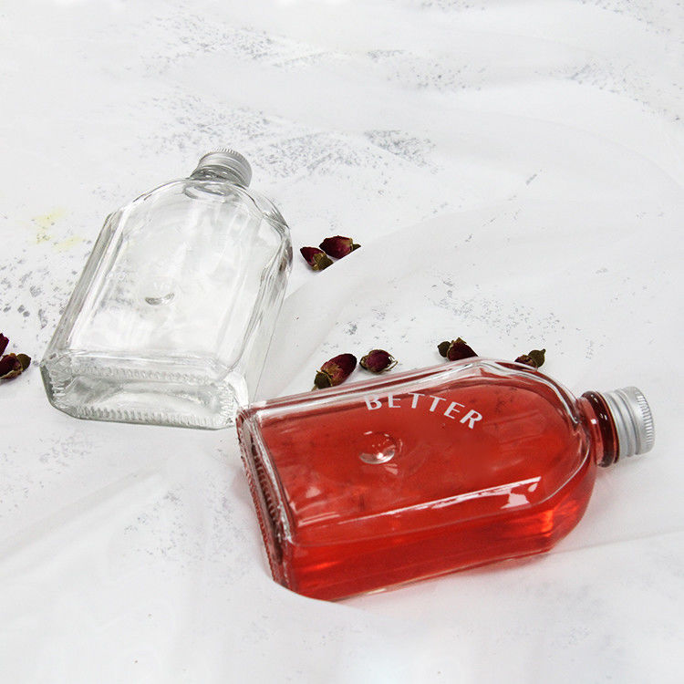নতুন ডিজাইন 200Ml 250Ml 300Ml স্বচ্ছ মদ গ্লাস ফ্ল্যাট বোতল স্ক্রু ঢাকনা সঙ্গে